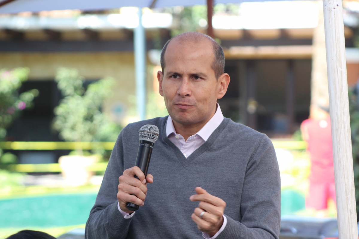 Jaime Álvarez pide a Matías Quiroz buscar reconciliación con alcaldes
