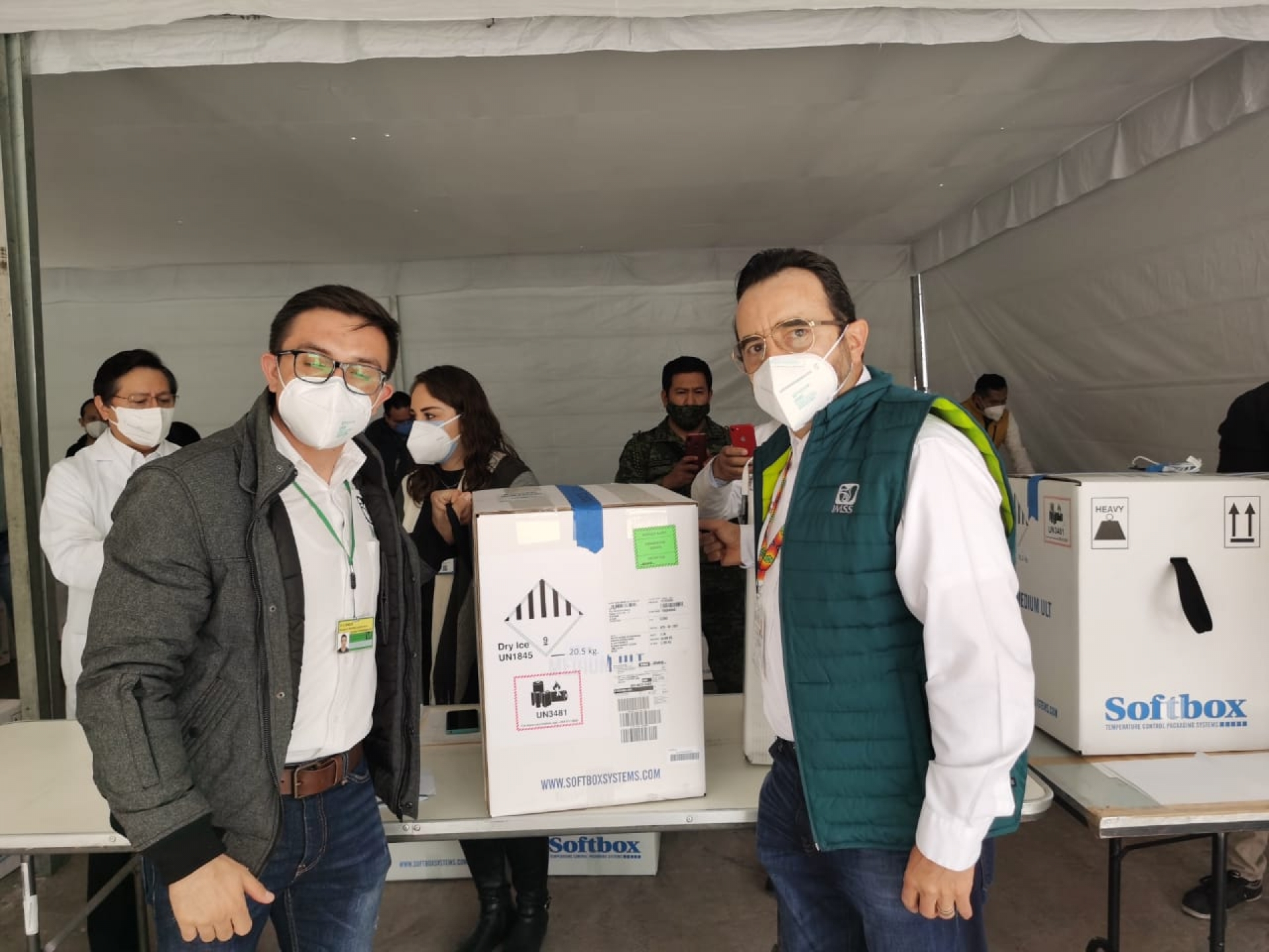 Recibe IMSS Morelos vacuna contra covid-19