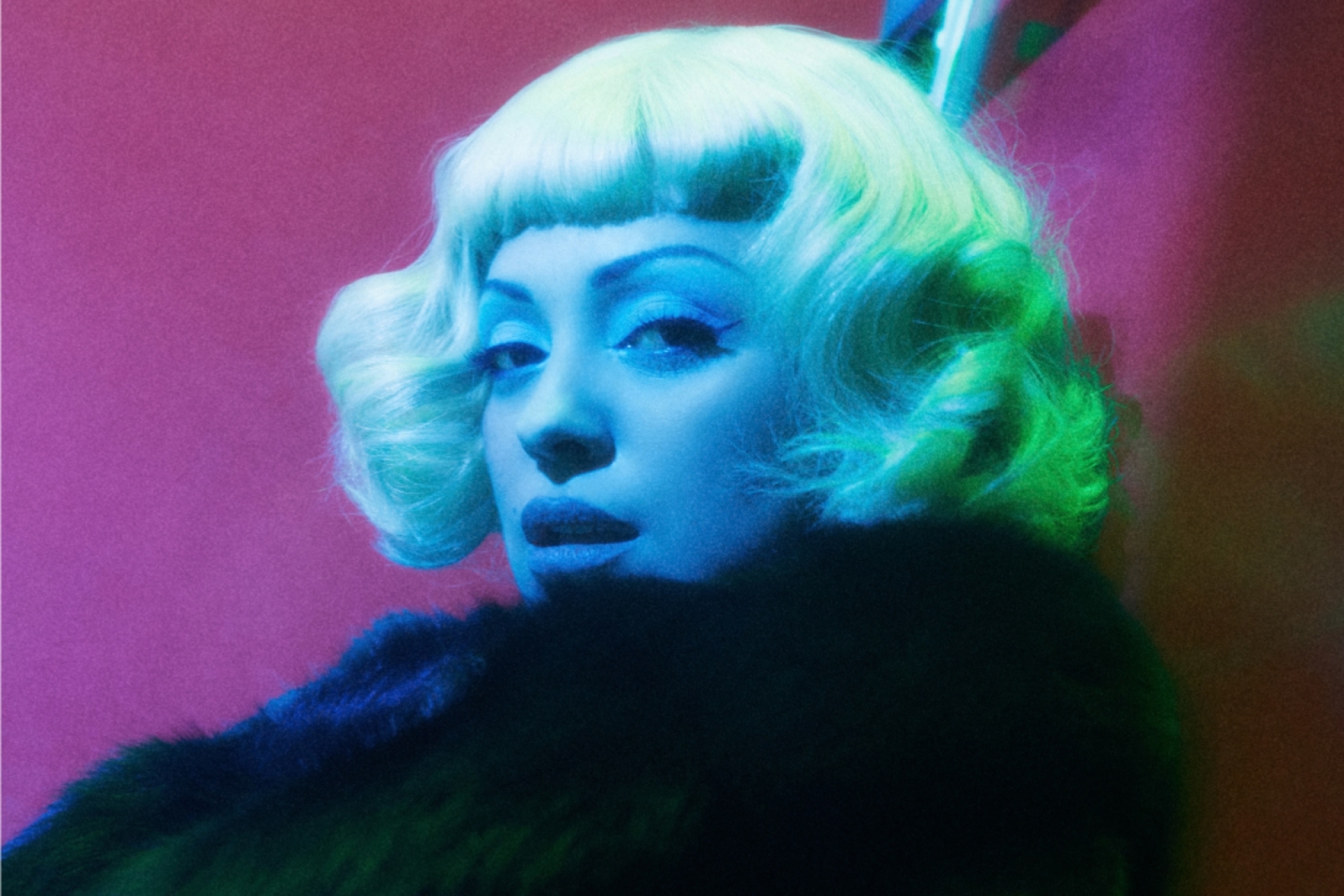 Mon Laferte anuncia concierto en CDMX con su 'Femme Fatale Tour 2026'