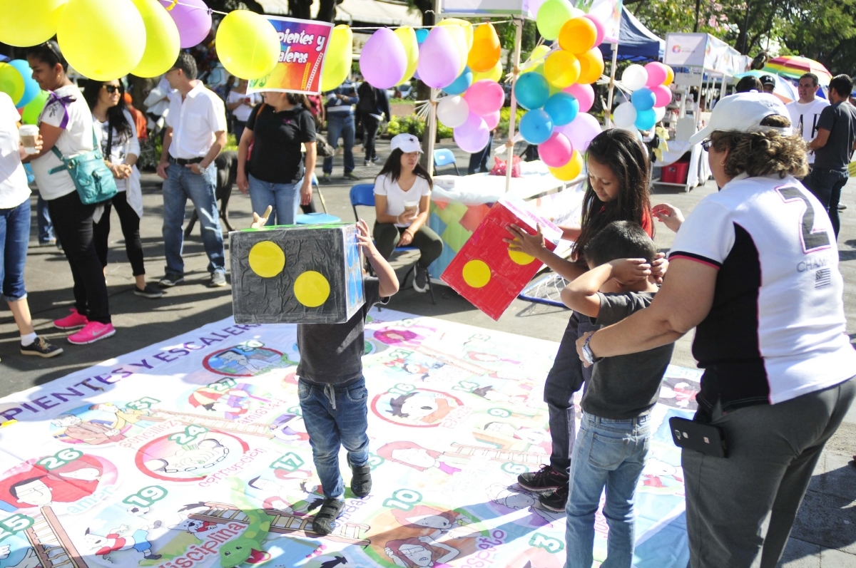 Celebran día de las familias