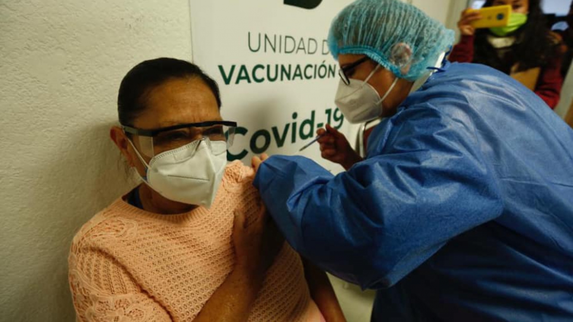 ¿Qué documentos necesito para vacunarme contra COVID-19 en CDMX?