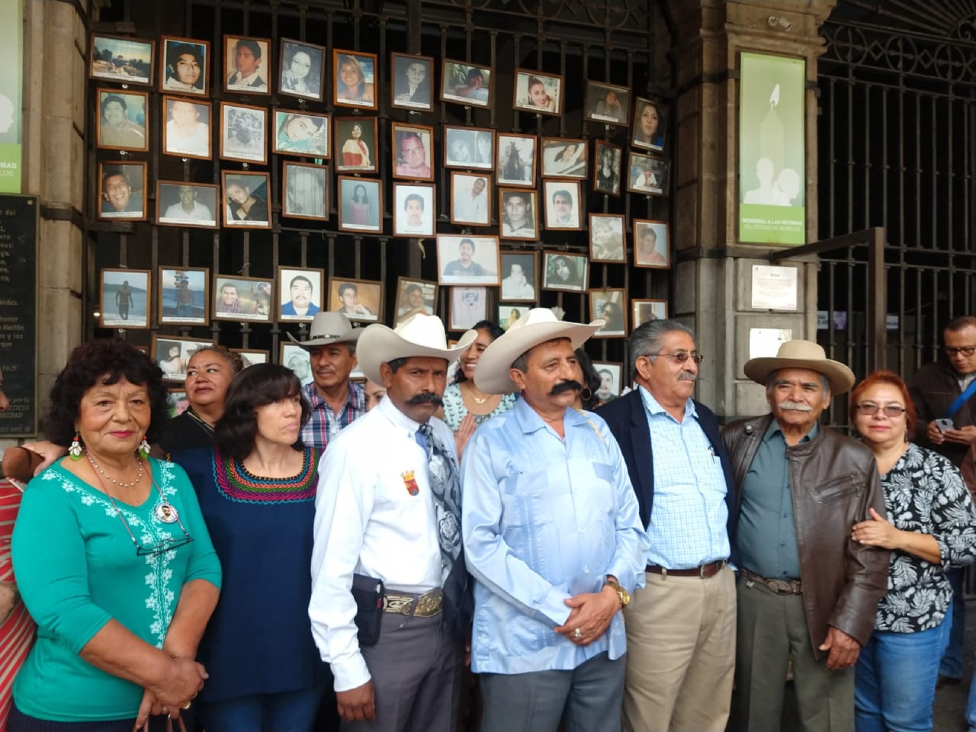 Insisten familiares de Emiliano Zapata en que sea retirada pintura del general