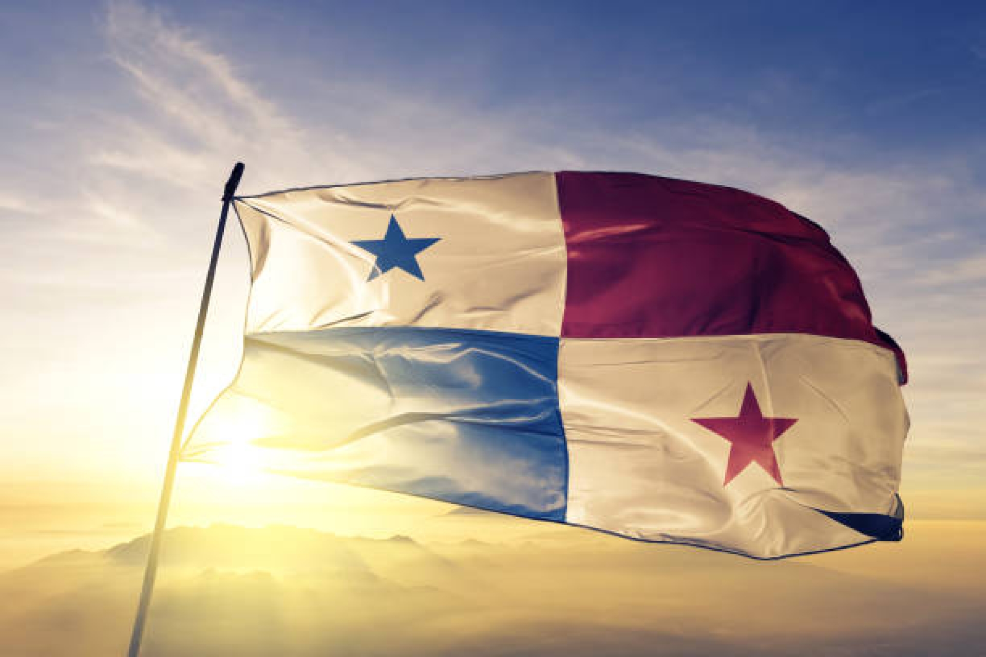 Autoridades de Panamá confiscan más de 270 paquetes de droga