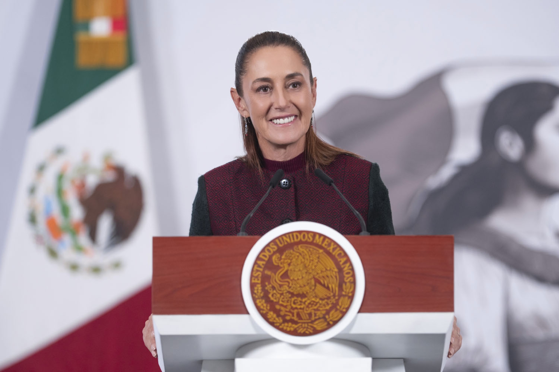 Sheinbaum anuncia reforma para reducir pensiones millonarias de exfuncionarios