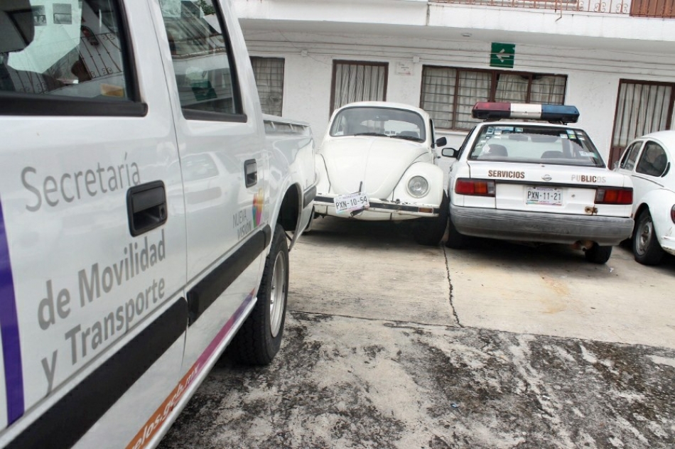 Pide líder transportista a la SMyT poner el ejemplo y renovar su servicio