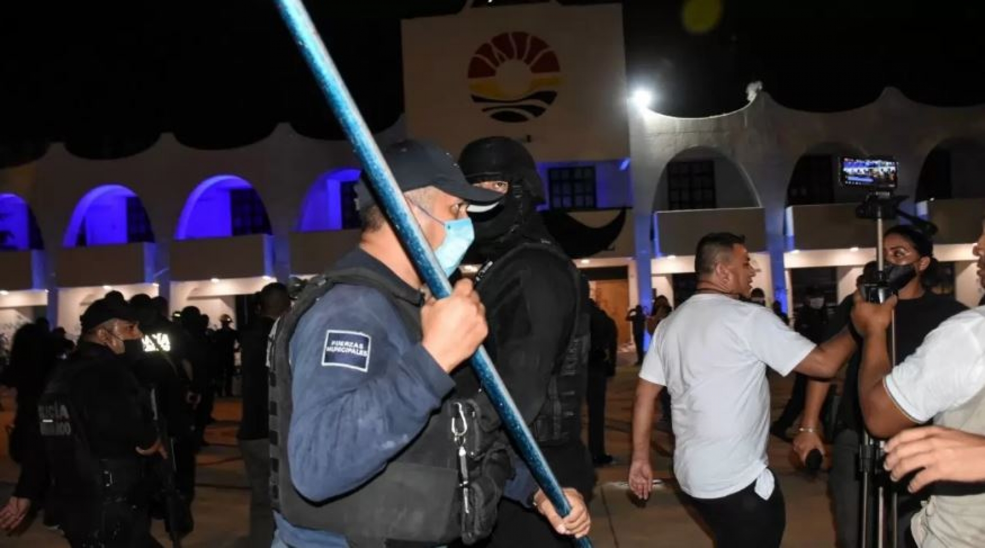 Director de Policía en Cancún es separado del cargo por disparos en manifestación