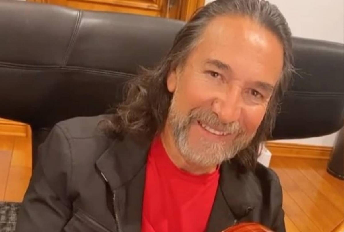 “Más daño les hizo su ex”: Marco Antonio Solís manda mensaje a quienes dudan en vacunarse