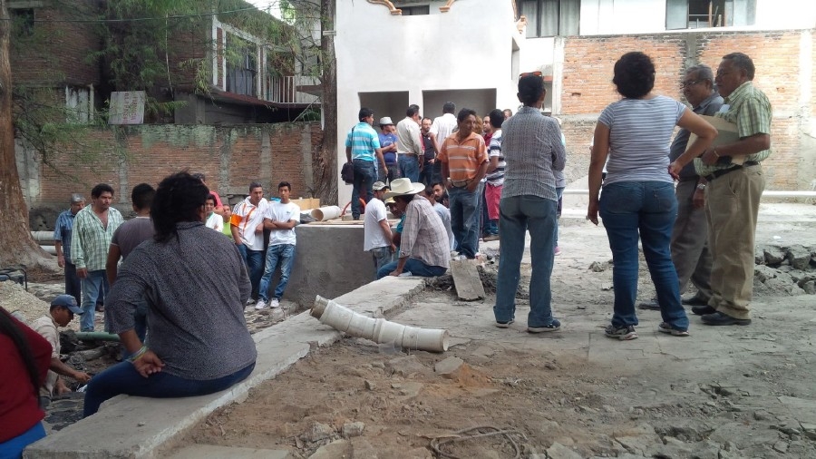 Vigilan vecinos de Oaxtepec el manantial Cantaritos
