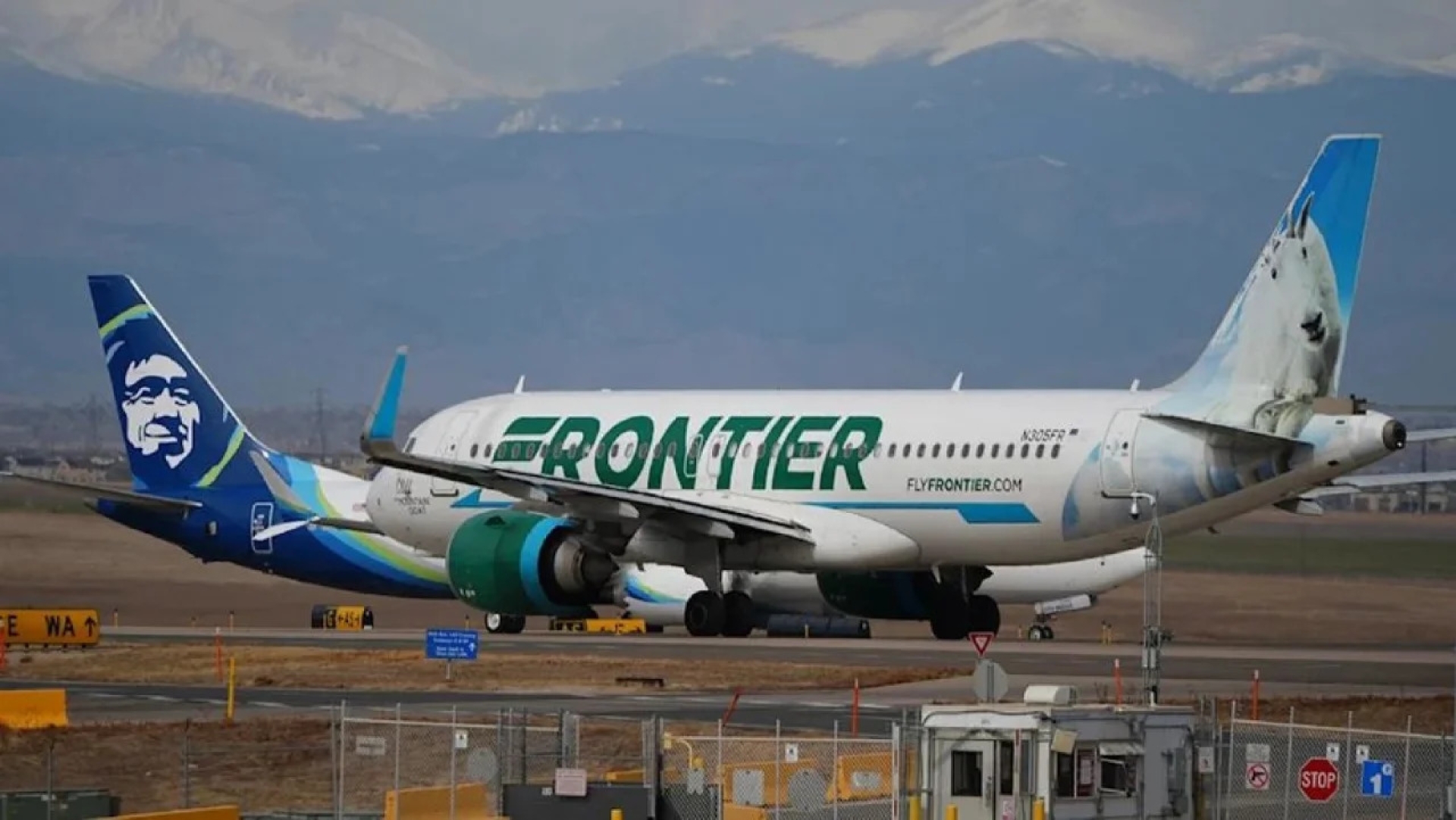 Persona muere tras ser atropellada por avión en aeropuerto de Denver