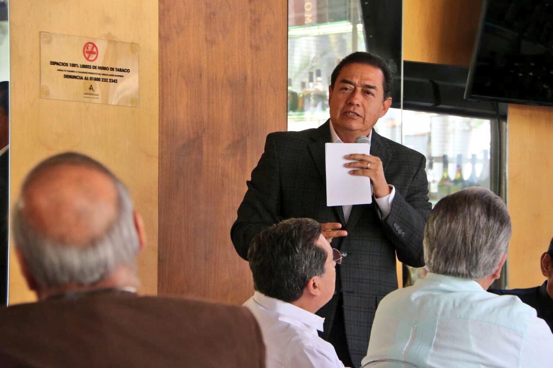 Alumnos de escuelas públicas y privadas tendrán acceso al programa Beca Salario: Víctor Caballero