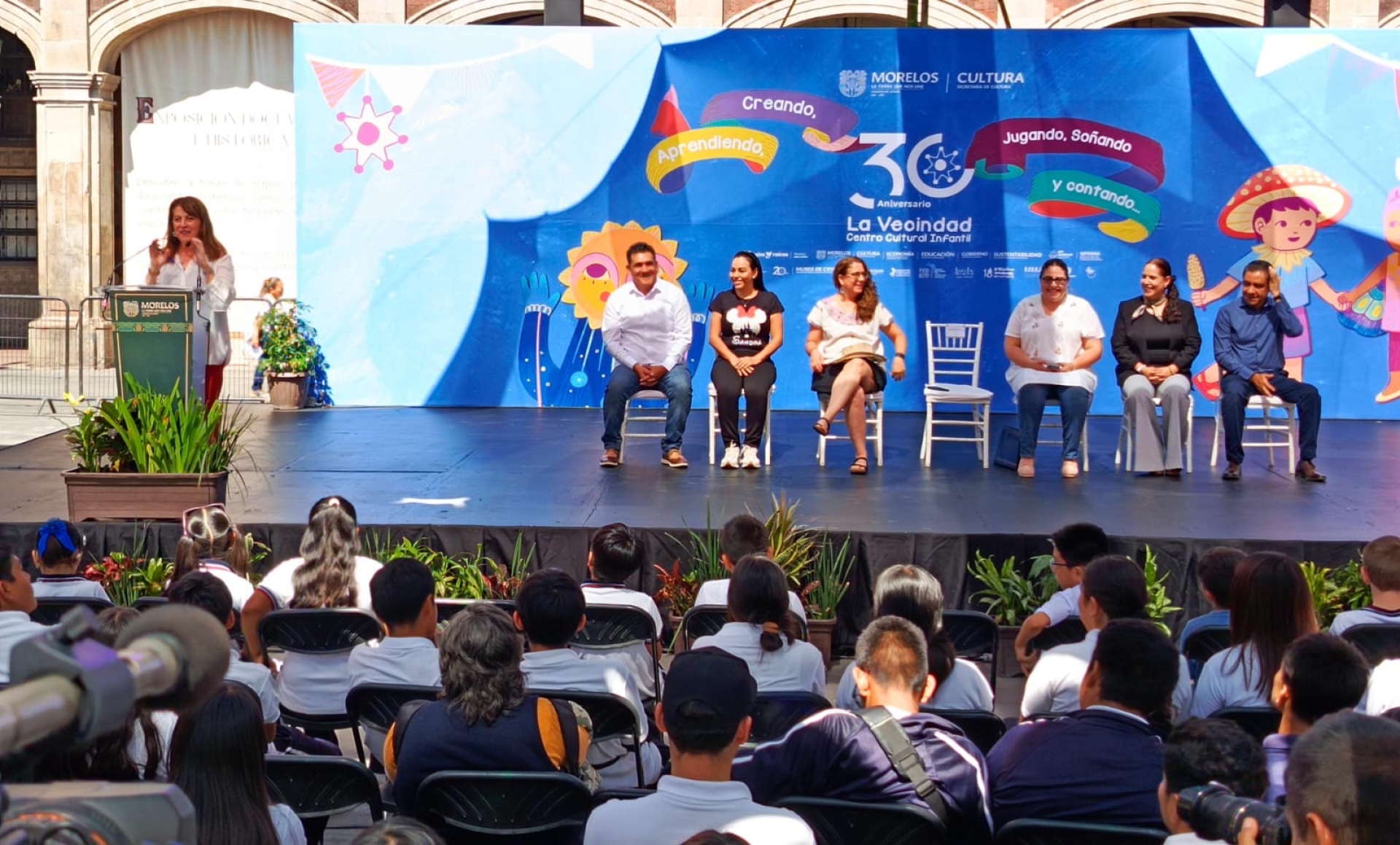 Preside gobernadora ceremonia de conmemoración del 30 aniversario del centro cultural infantil La Vecindad