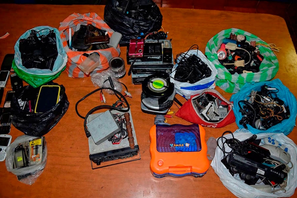 Intentó vender 106 celulares presuntamente robados