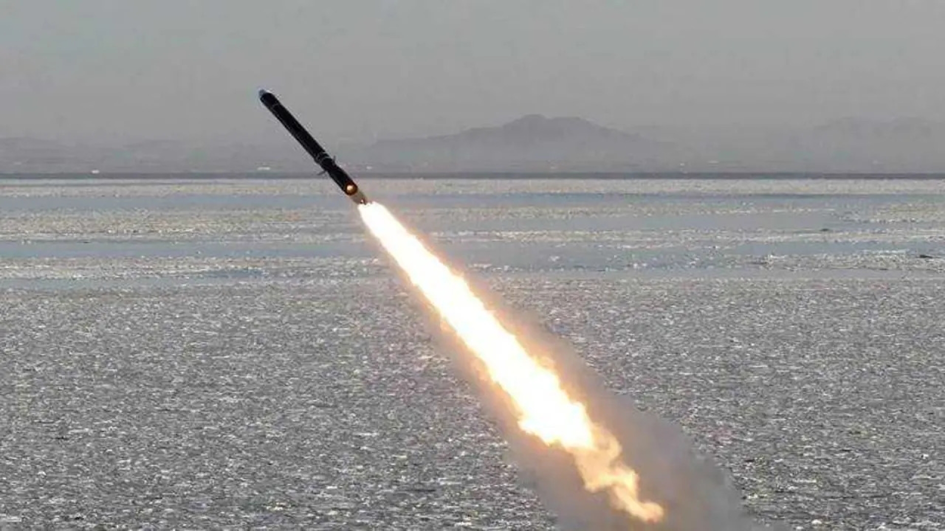 Corea del Norte lanza misil hacia el mar de Japón