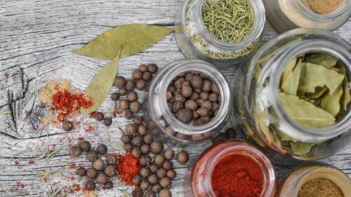 ¿Por qué deberías de guardar tus alimentos en recipientes de vidrio? Te damos algunas razones