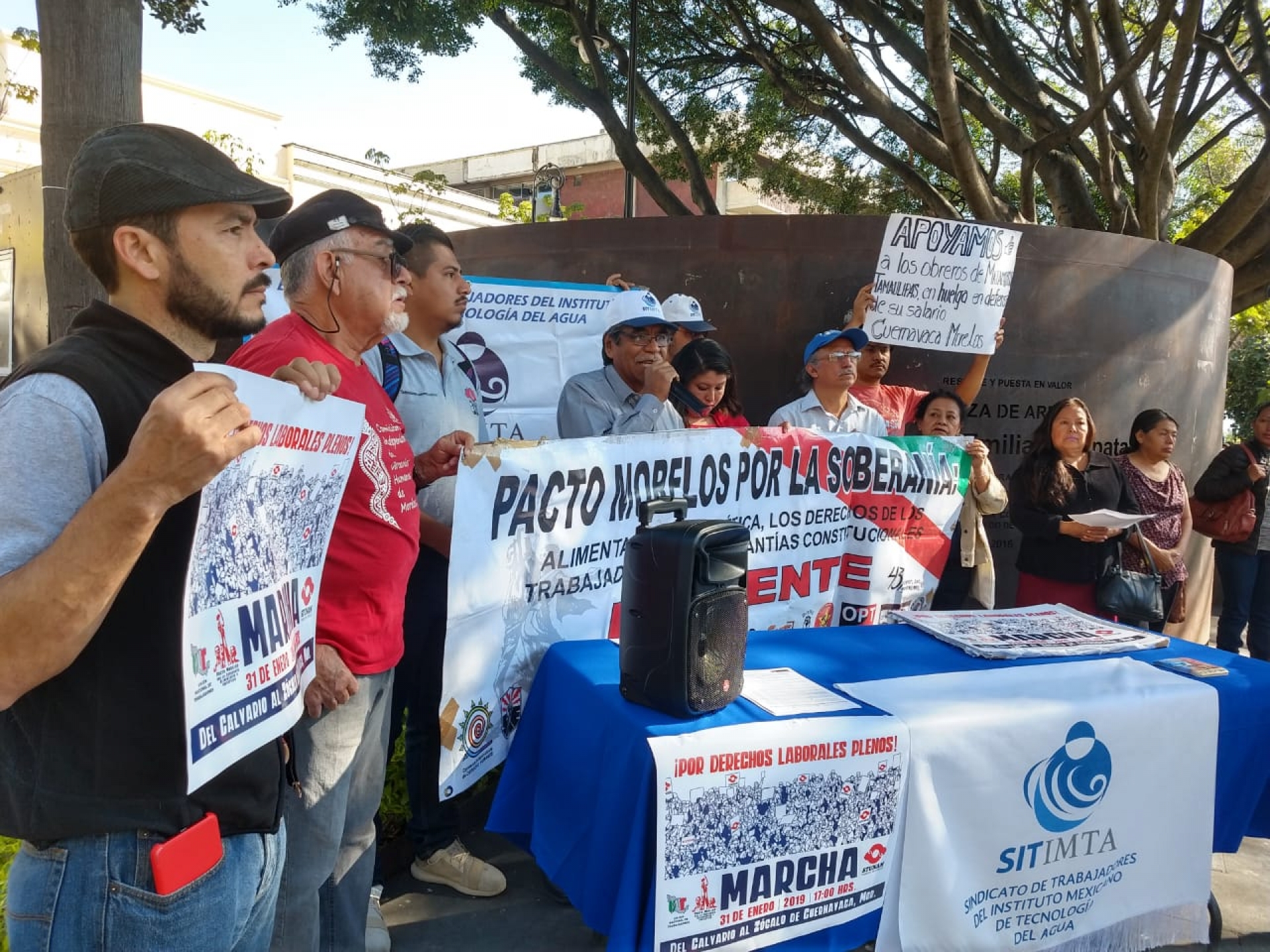 Convocan a marchar en defensa de los derechos laborales
