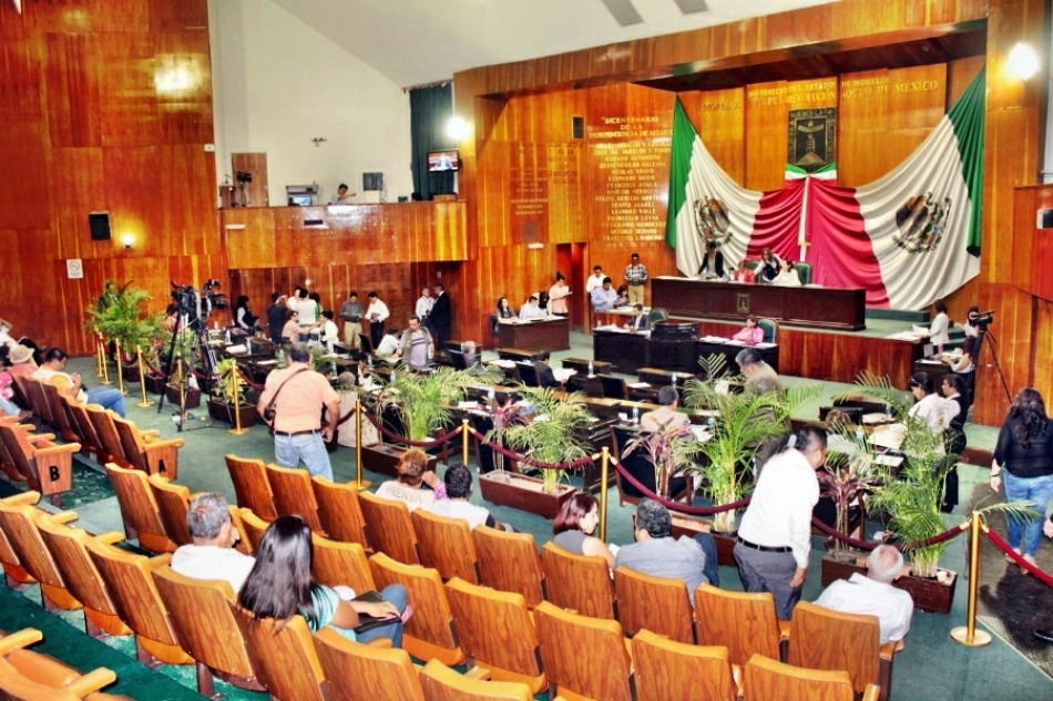 En rezago, sólo el 30% de iniciativas en el Congreso local