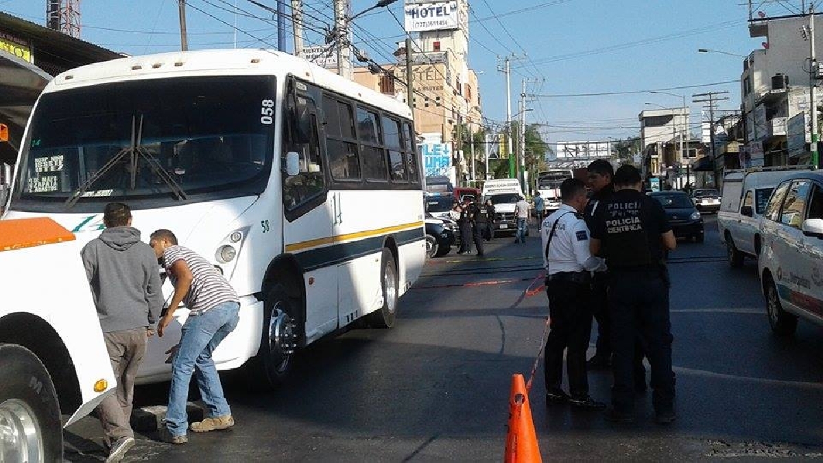 Un pasajero fue asesinado a balazos en el poblado de Chipitlán