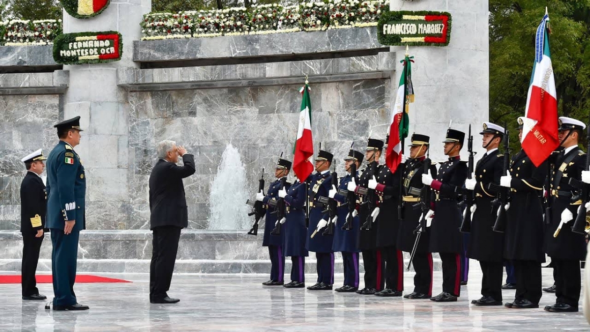AMLO encabeza la ceremonia por el 174 aniversario de la defensa de Chapultepec