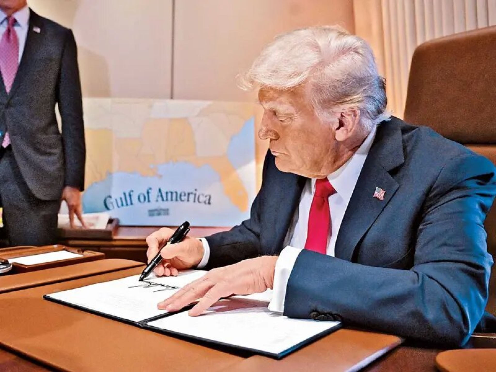 Trump declara el 9 de febrero como 'Día del Golfo de América'