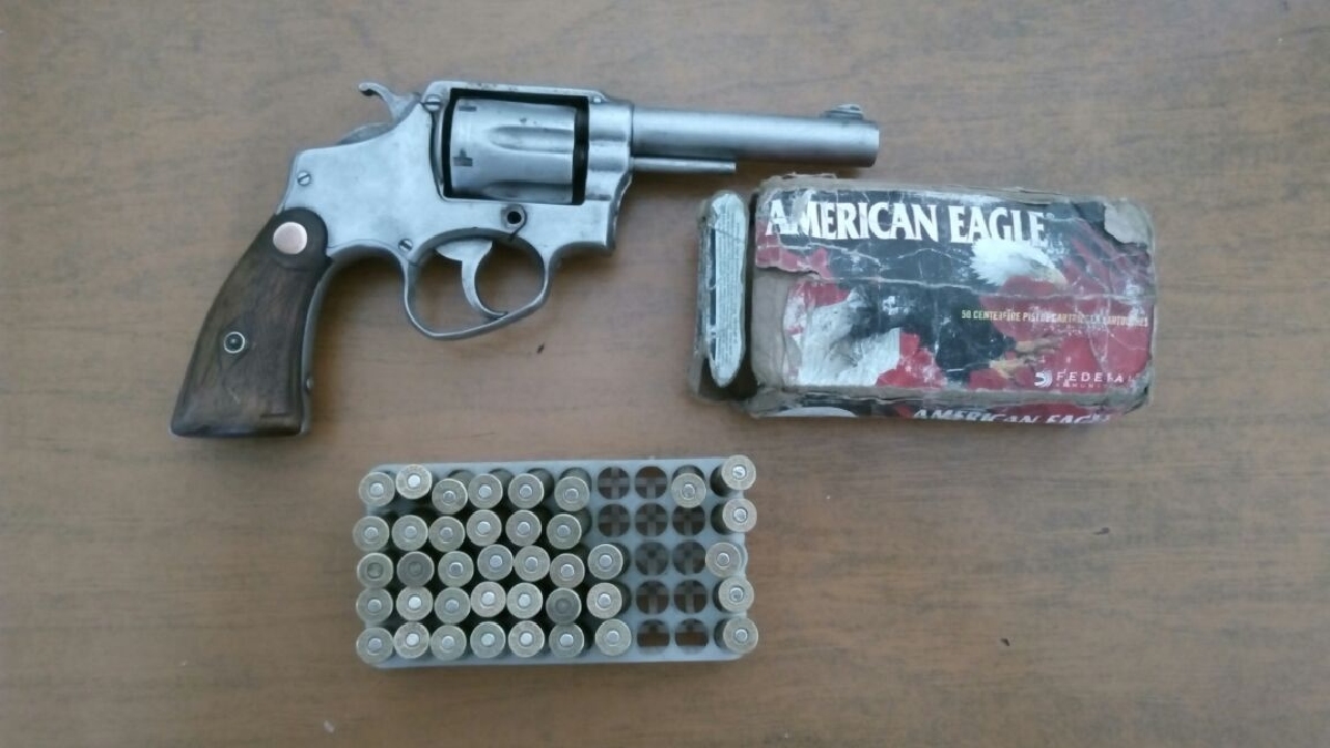 Le hallaron un revolver y 70 cartuchos