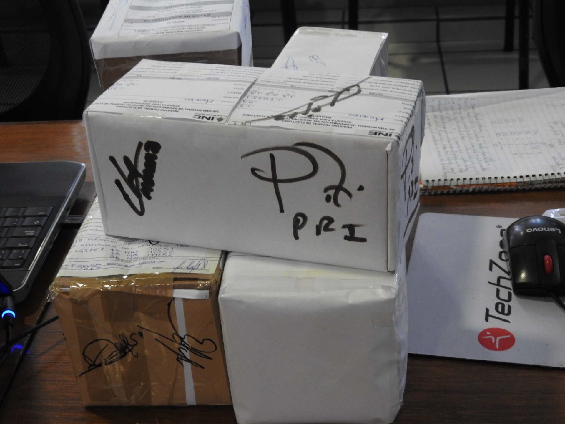 Destruye INE 652 credenciales de elector