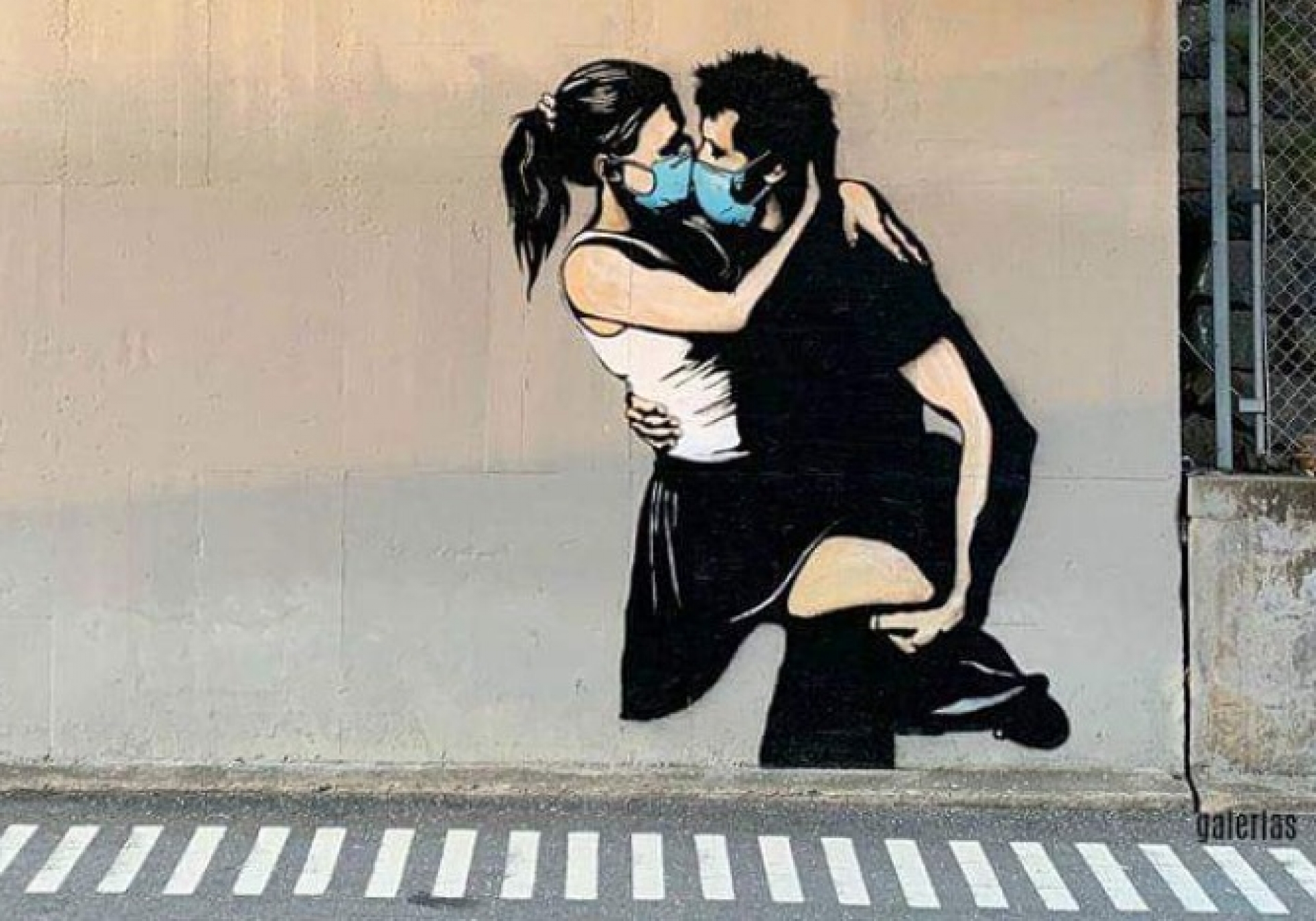 Día Internacional del Beso en tiempos de COVID-19
