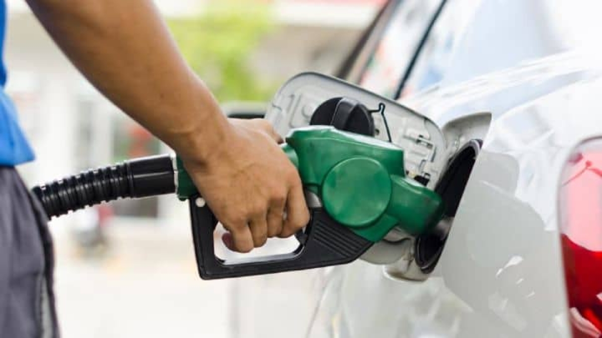 SAT: ¿Cómo puedo deducir la gasolina en mis gastos?