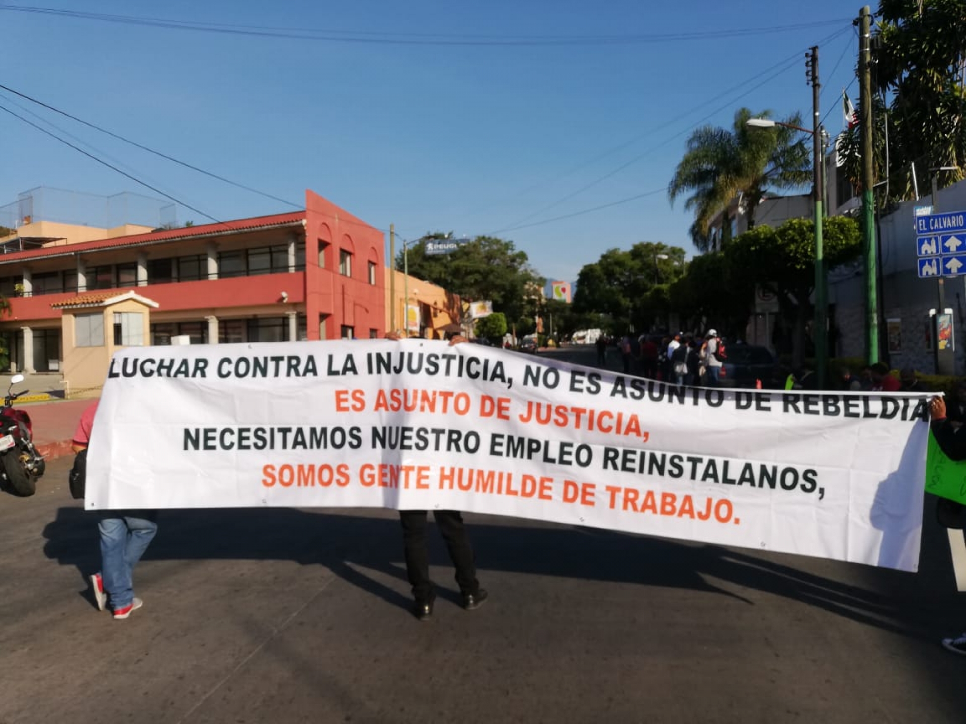 Por cuarto día, protestan ex trabajadores del Ayuntamiento de Cuernavaca