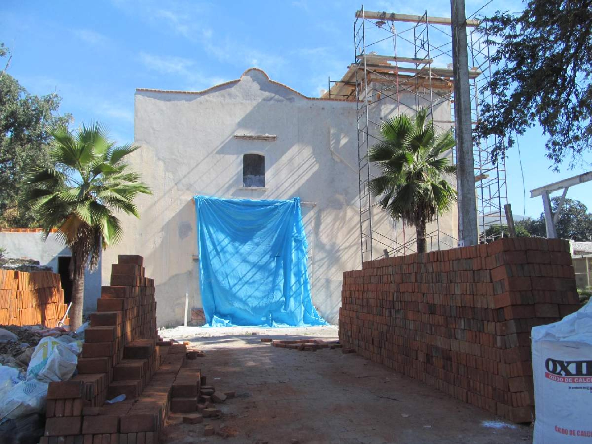 Retrasada, la reconstrucción de capillas de Jojutla