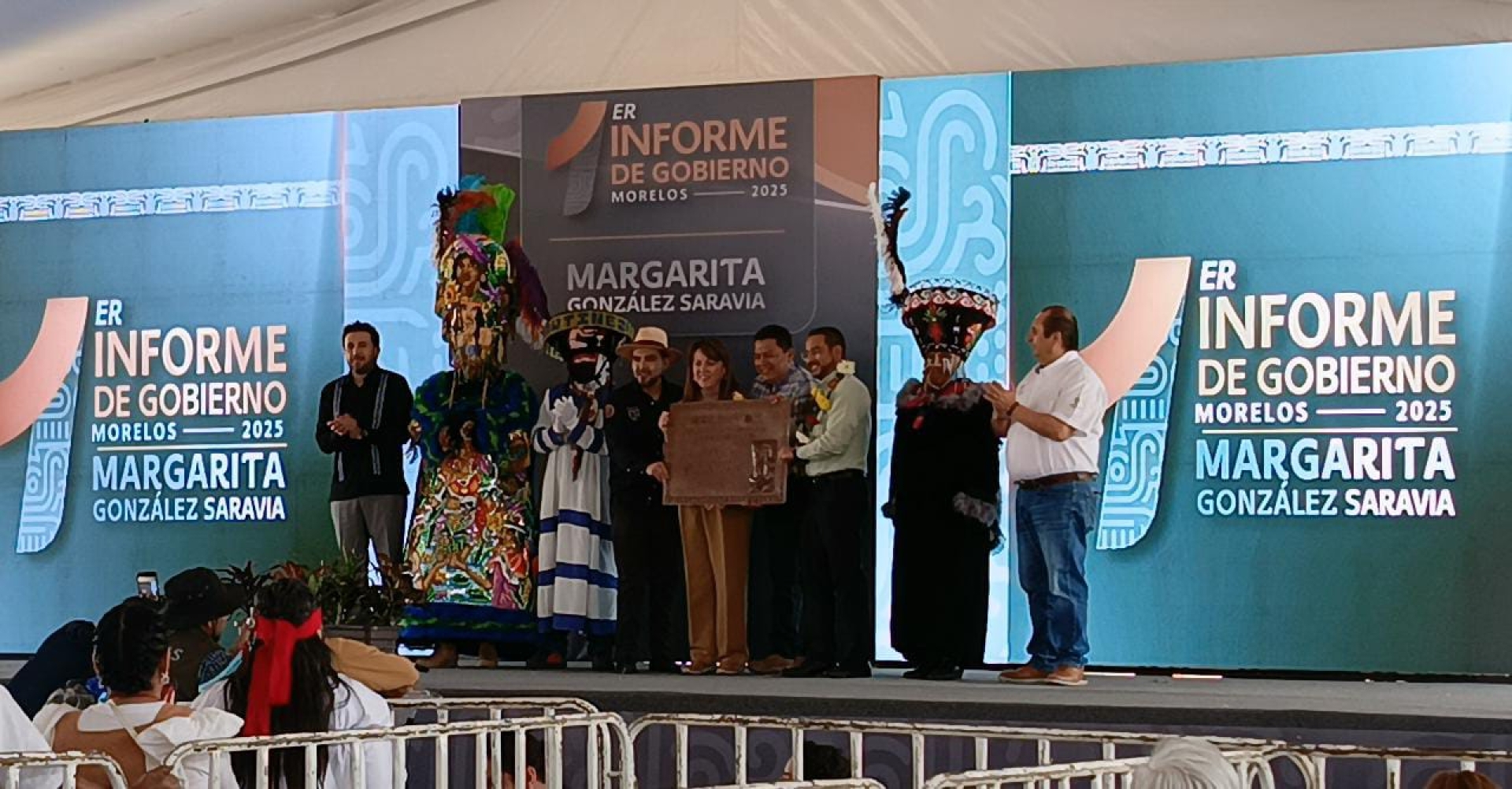 Presenta gobernadora de Morelos su primer informe de gobierno en la región norte, desde Tepoztlán