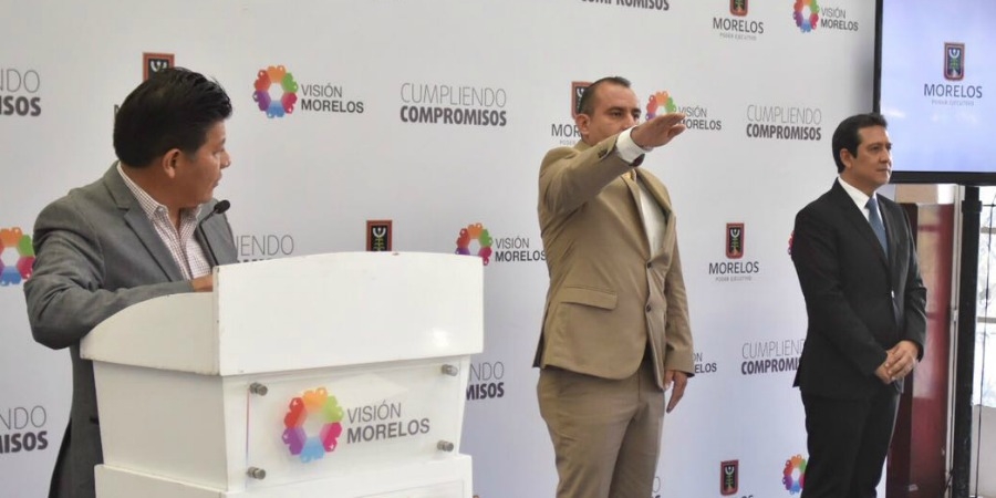 Toman protesta a Ángel Colín como nuevo director de Gobierno