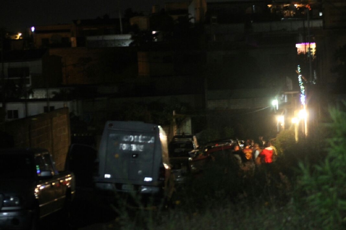 Mataron a una agente de Migración en su casa