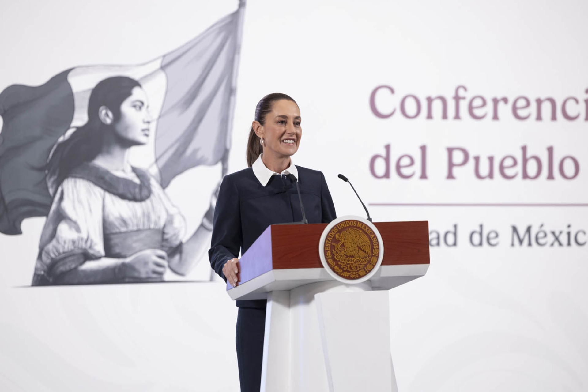 Sheinbaum niega que haya 'trabajo forzado' en misiones de médicos cubanos