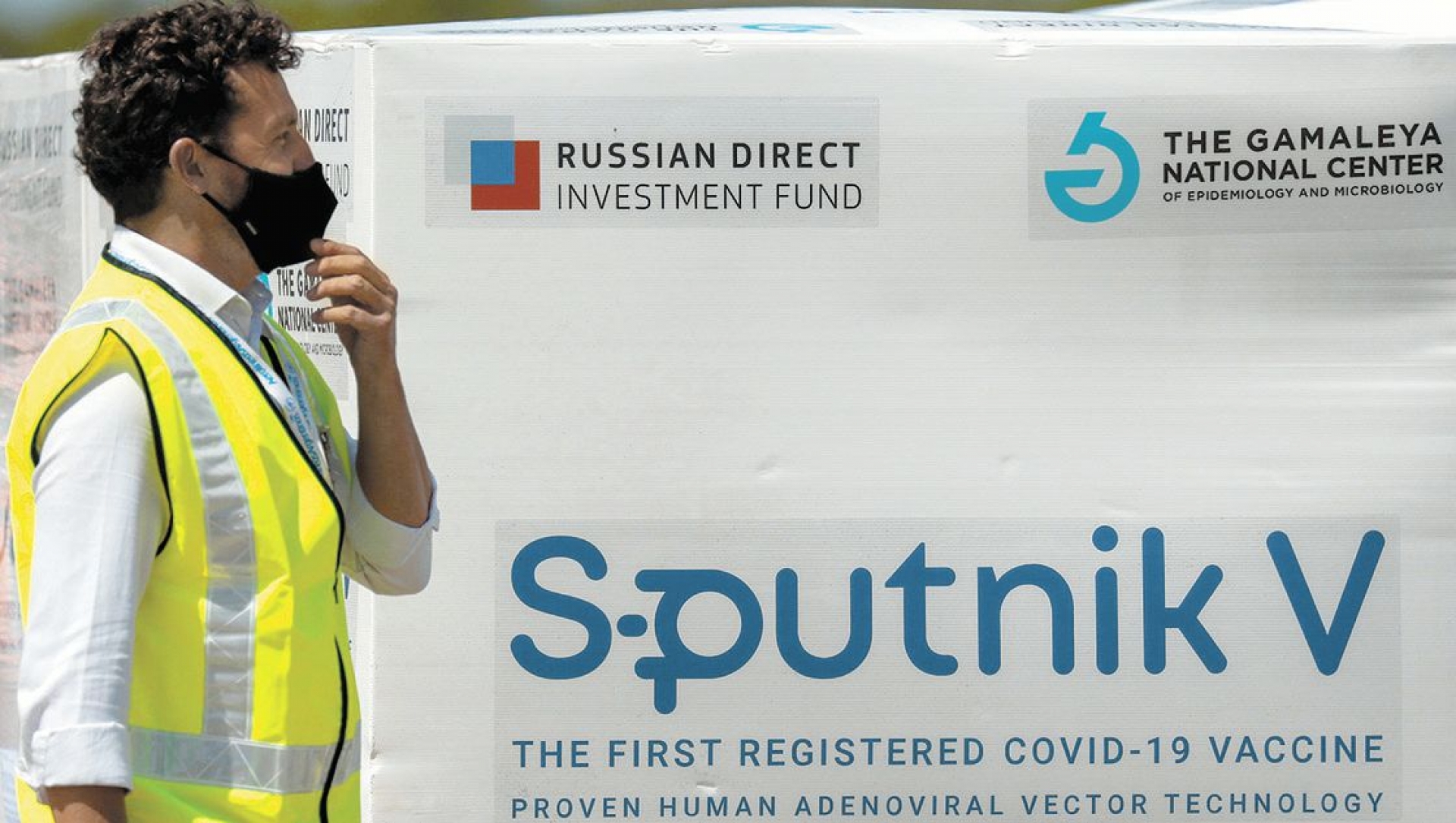 Primer lote de vacuna rusa 'Sputnik V' llegará a México el lunes
