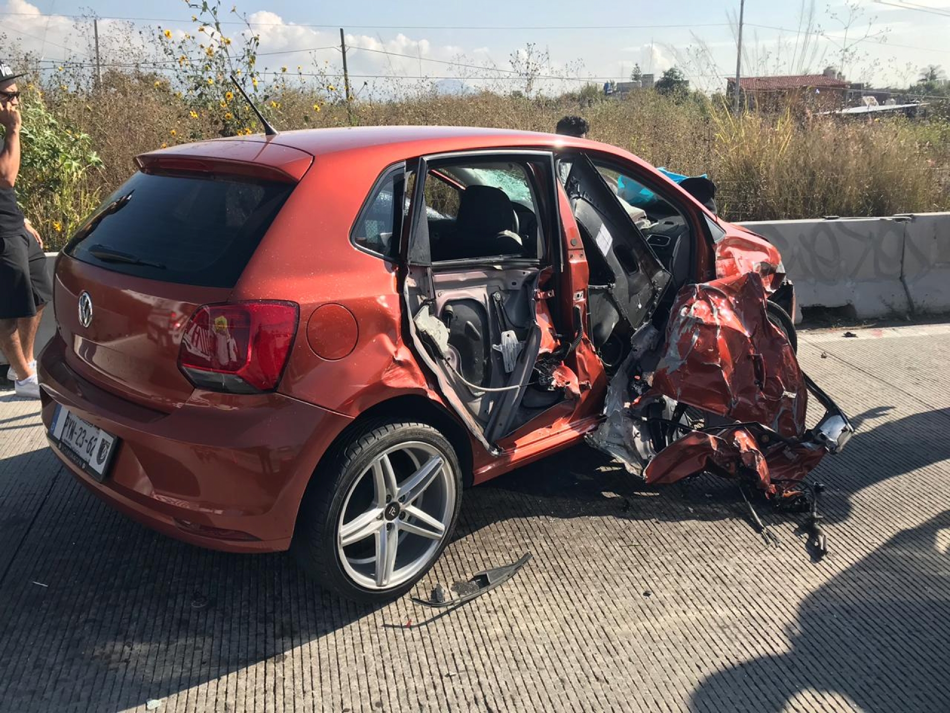Un lesionado, saldo de choque lateral en el paso exprés