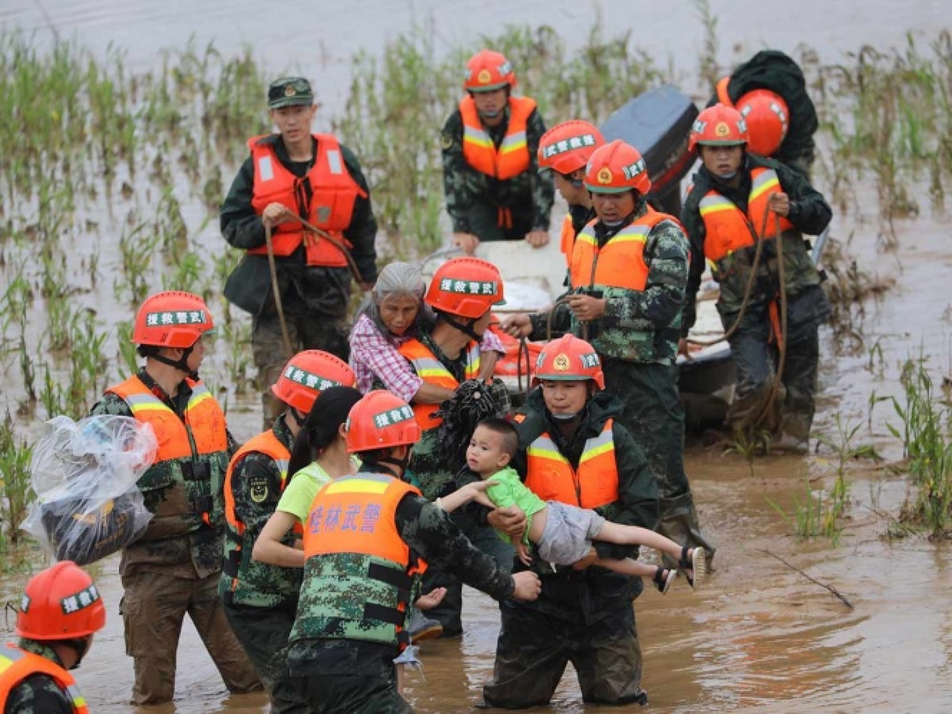 Al menos 49 muertos en China por lluvias