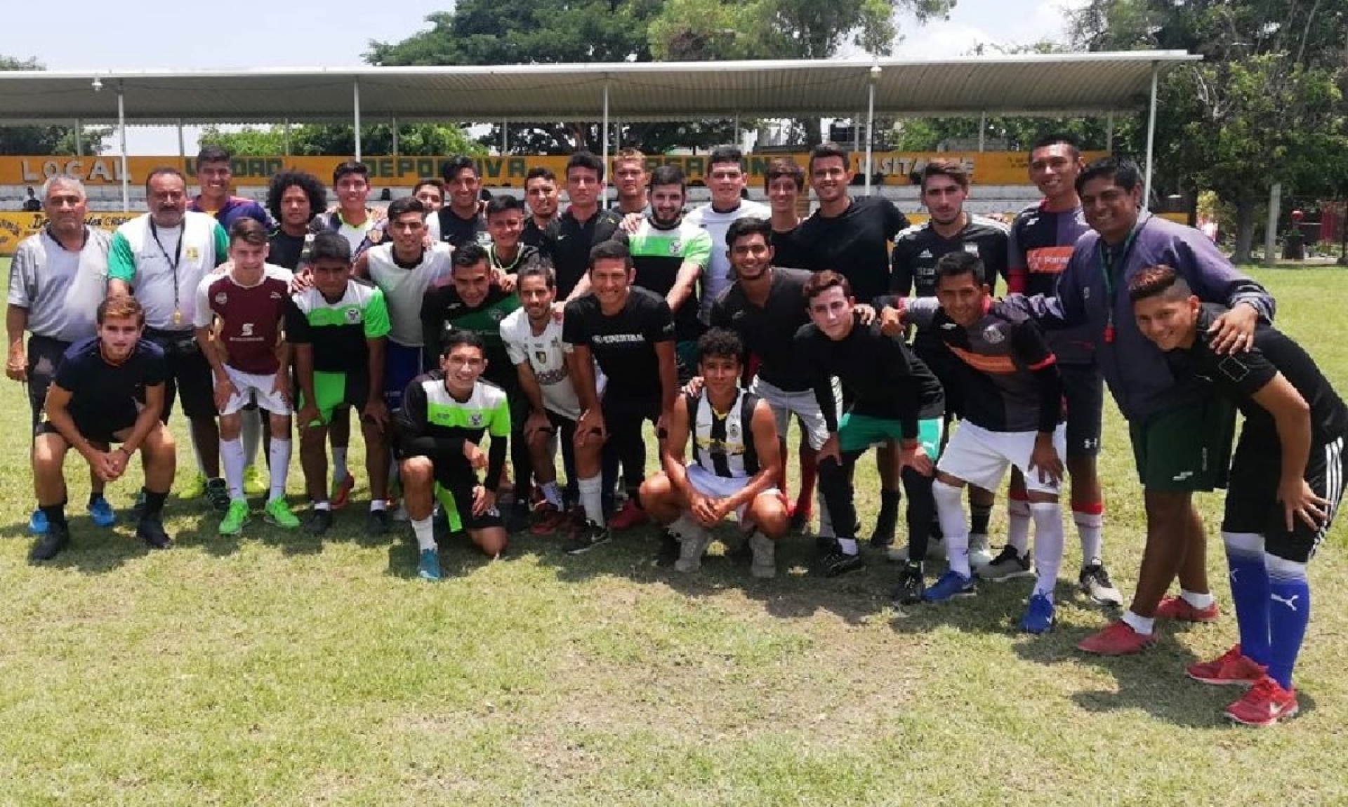 Arroceros se miden a Cañoneros Marina
