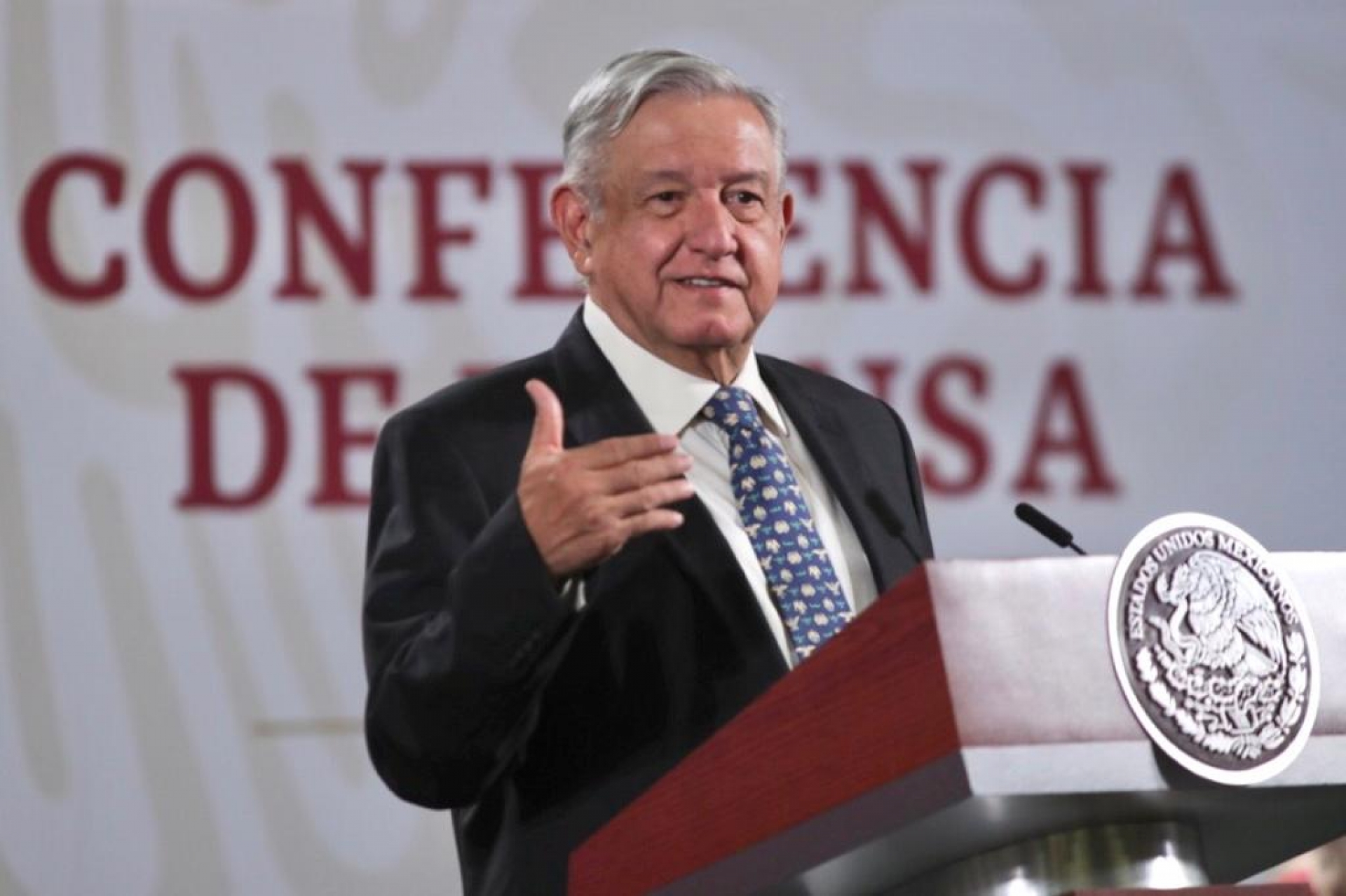 “Hasta donde nos alcance”: López Obrador anunció que el lunes inicia la entrega de los créditos de 25,000 pesos a la palabra