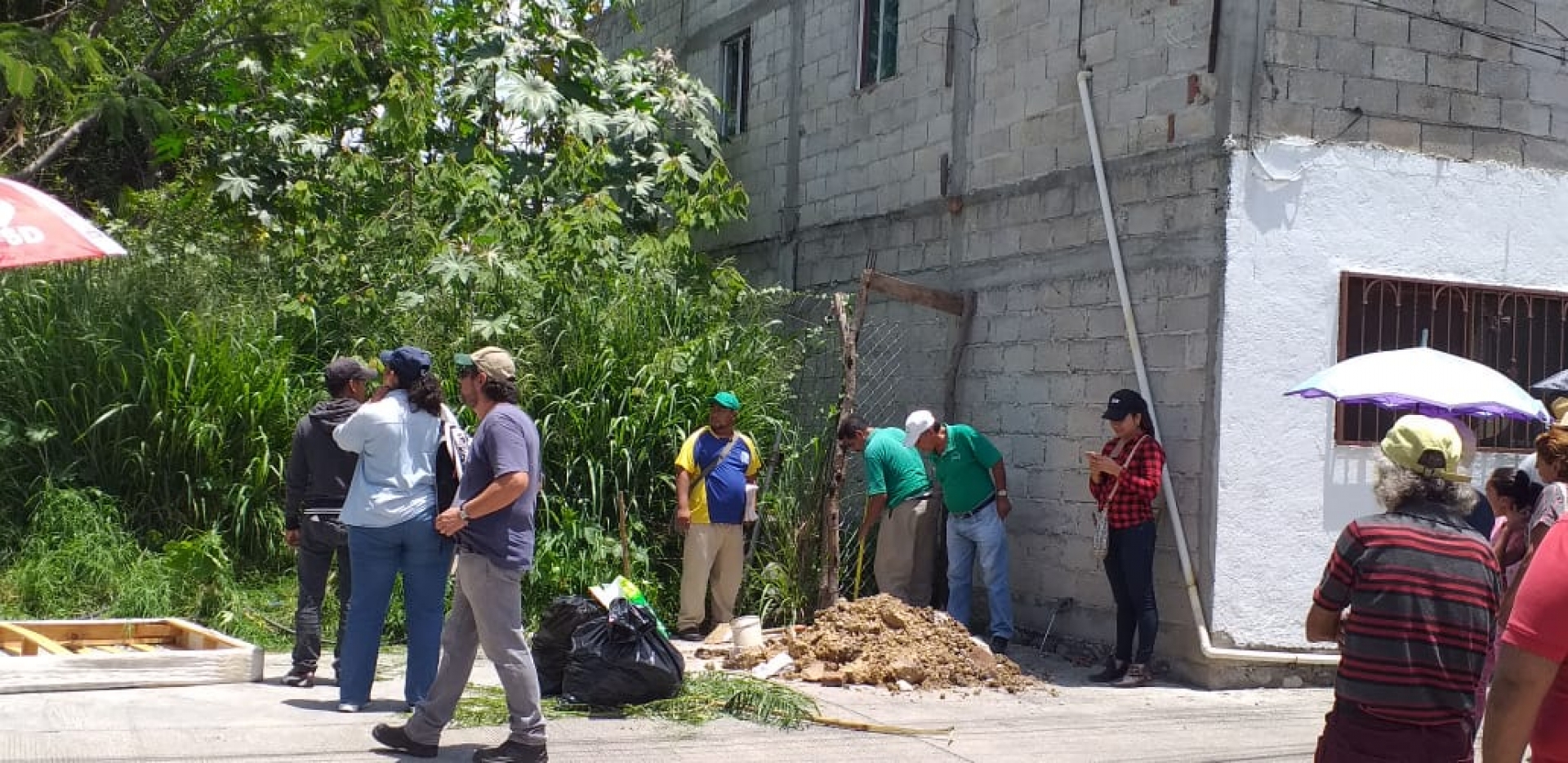 Vecinos de la colonia Ejidos de Acapantzingo denuncian tomas clandestinas