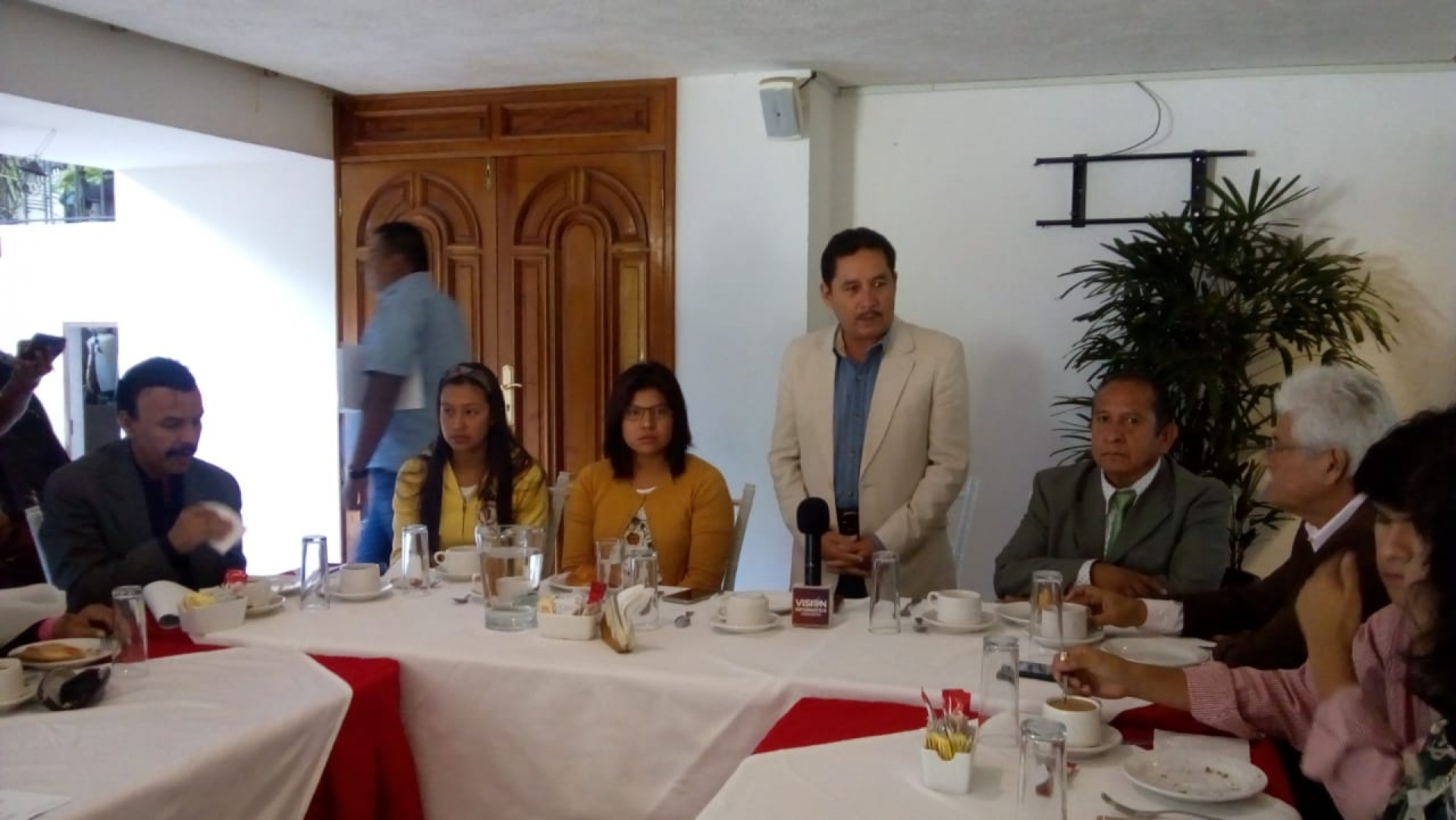 Pide abogado renuncia del fiscal general