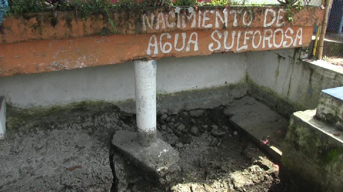 Buscan recuperar caudal de tres manantiales que surten a balnearios