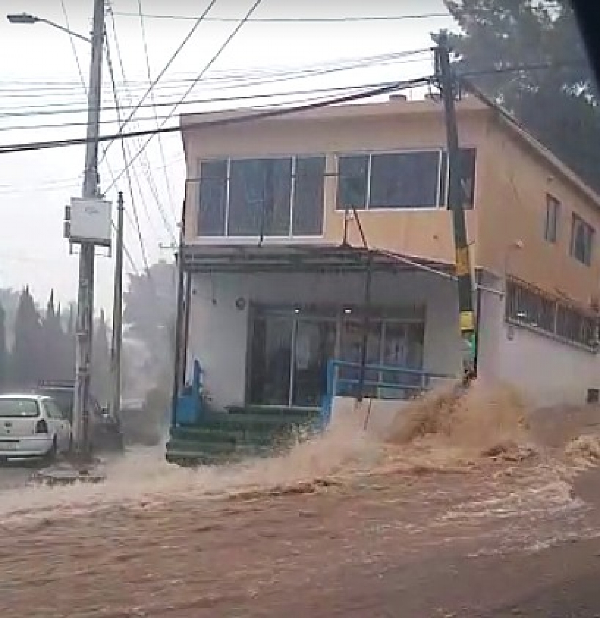 Autoridades municipales alertan a la población sobre posible creciente del río Yautepec
