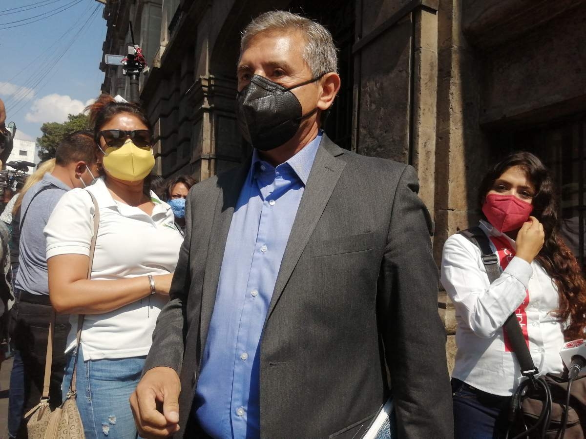 Pide Urióstegui a comuna cumplir con aguinaldos