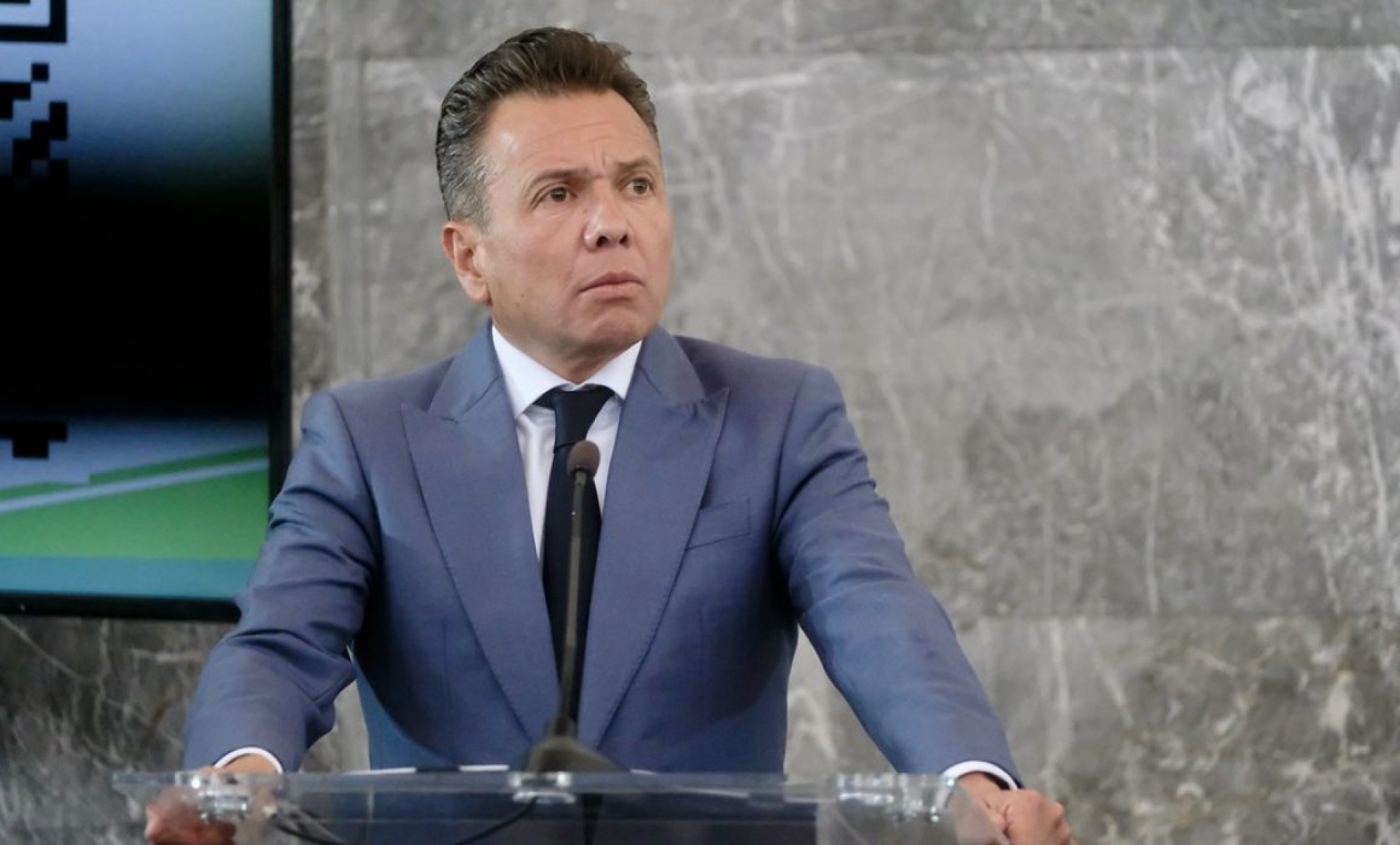 Gobernador de Jalisco y Auditorio Telmex critican proyección de 'El Mencho' en concierto
