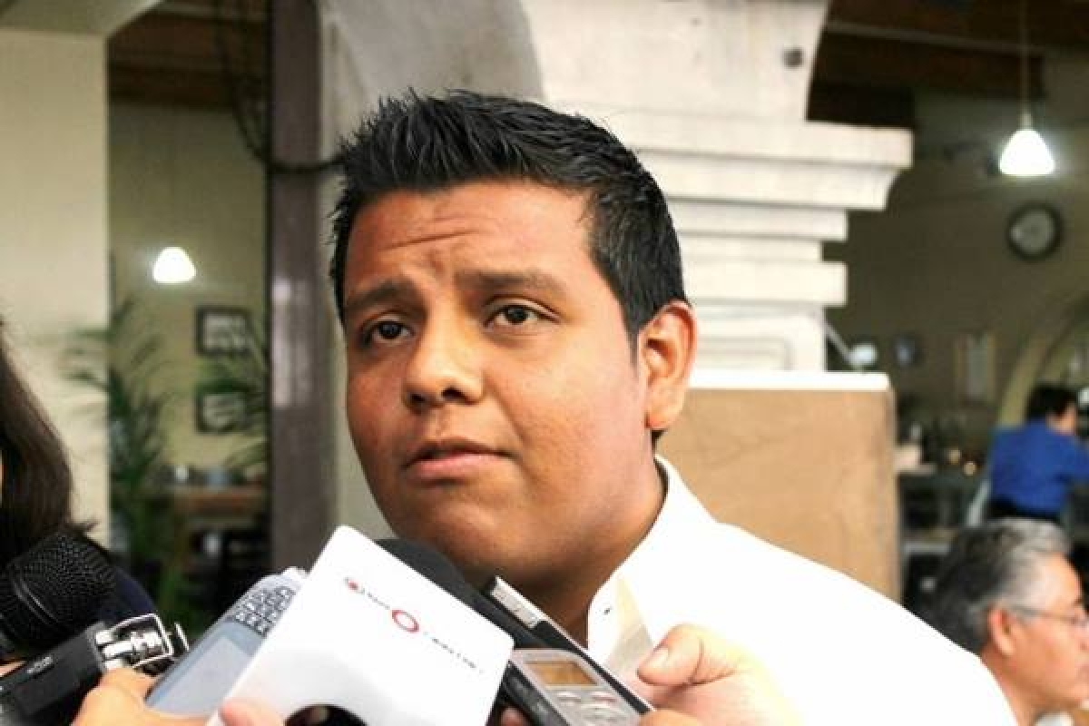Israel Reyes dejará la presidencia de la FEUM al concluir proceso de renovación
