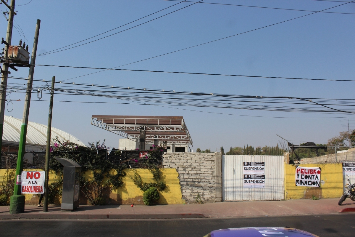Vecinos de Chipitlán denuncian que avanza edificación de gasolinera