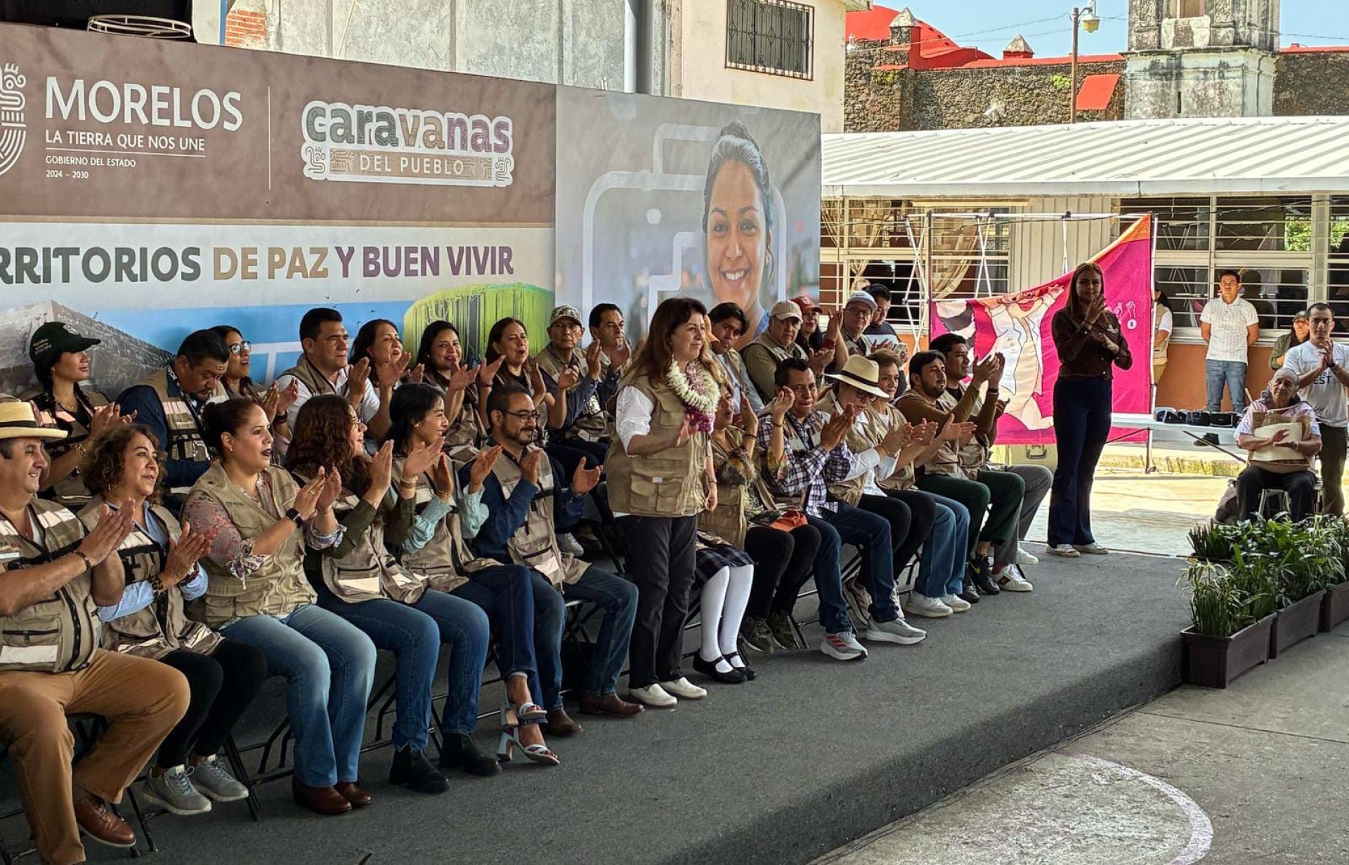 Encabeza gobernadora Margarita González Saravia 'Caravanas del Pueblo' en Santa Catarina, Tepoztlán