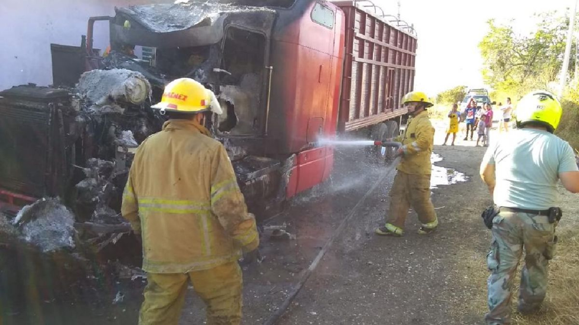 Bomberos de Cuautla, en espera de más equipo