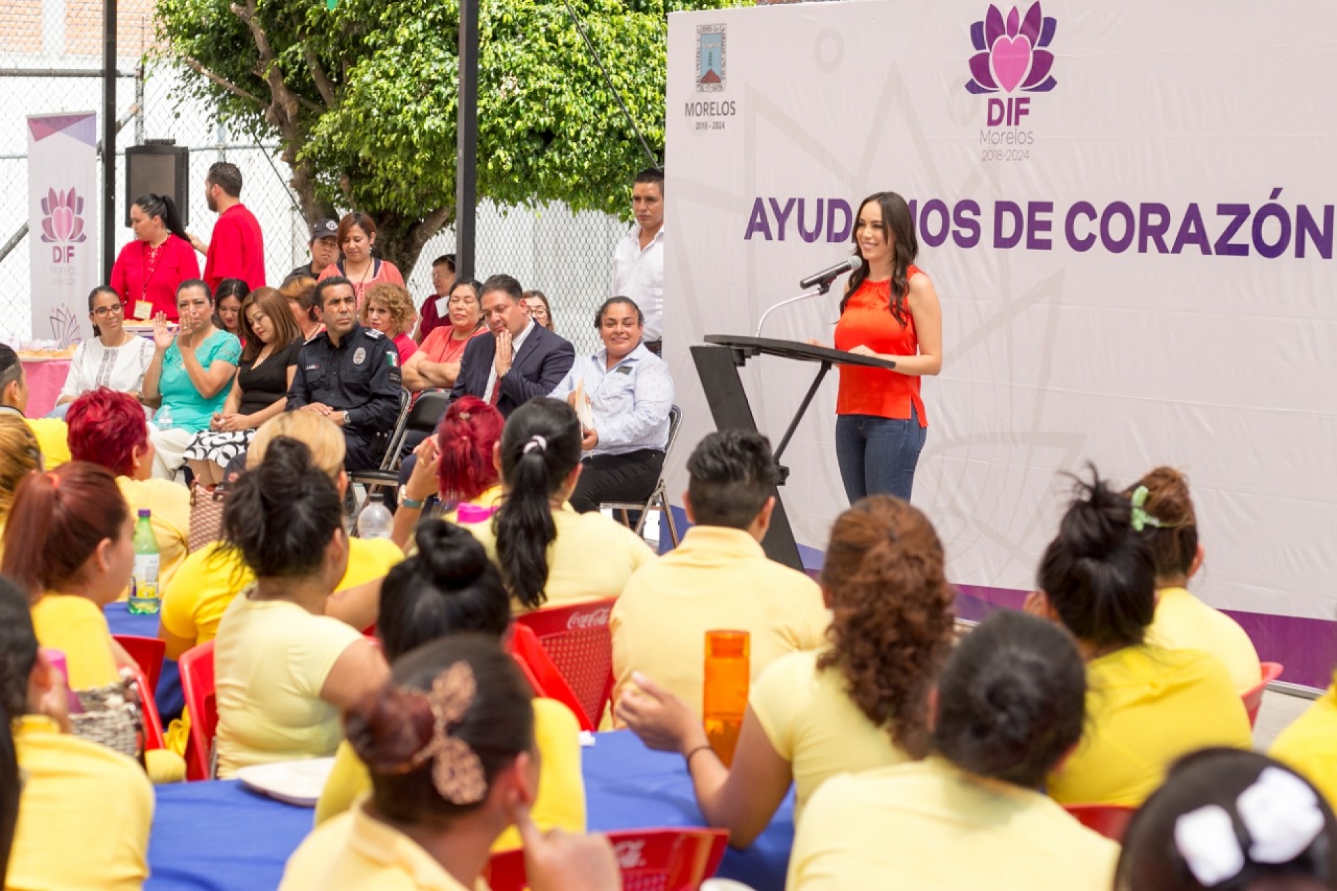 Convive presidenta del DIF Morelos con internas del Cereso de Atlacholoaya