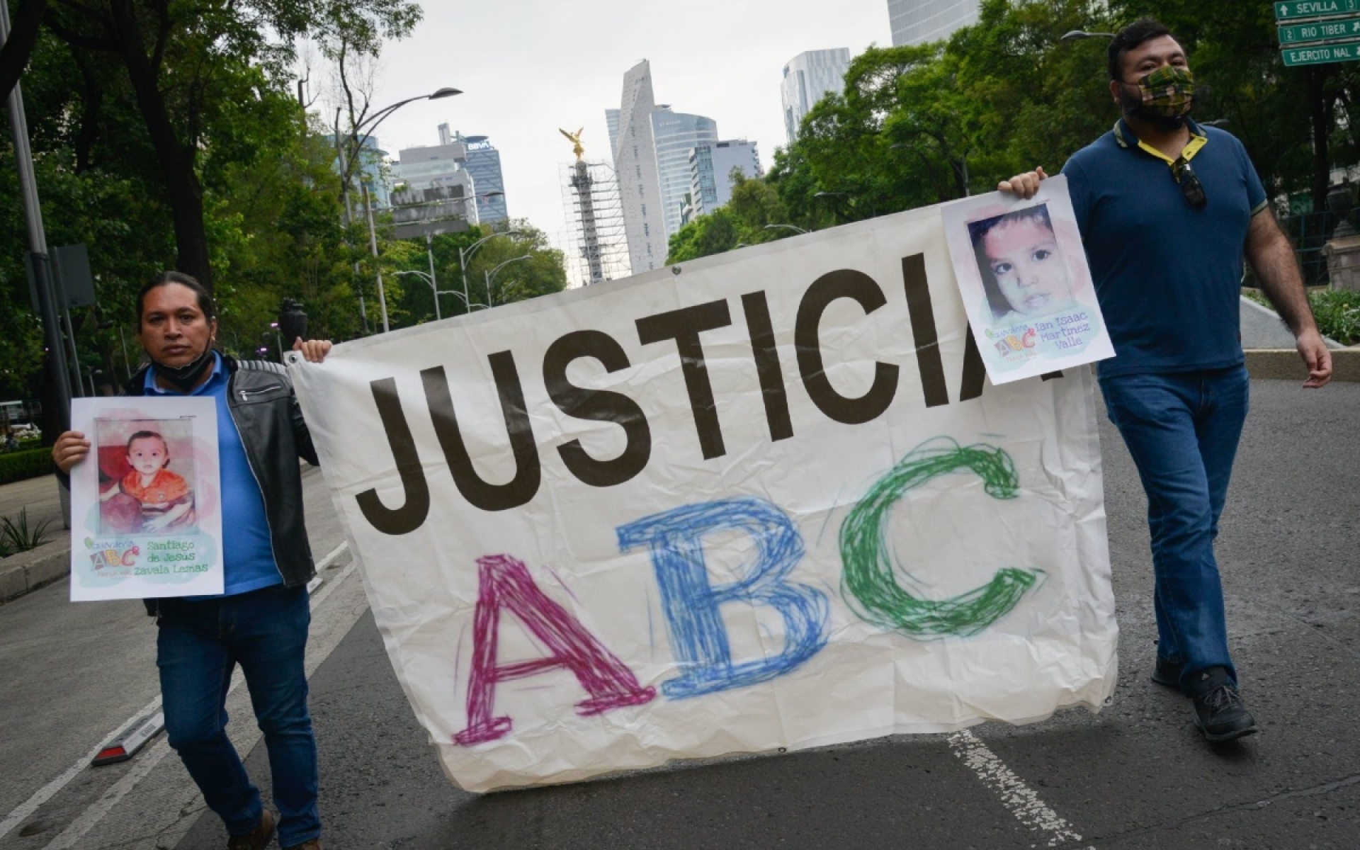Padres de víctimas reportan captura en EU de propietaria de Guardería ABC